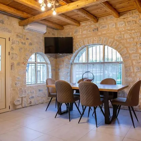 Fotia - Ktima Xymitadi, 2 Bedroom Mezonette Holiday home *